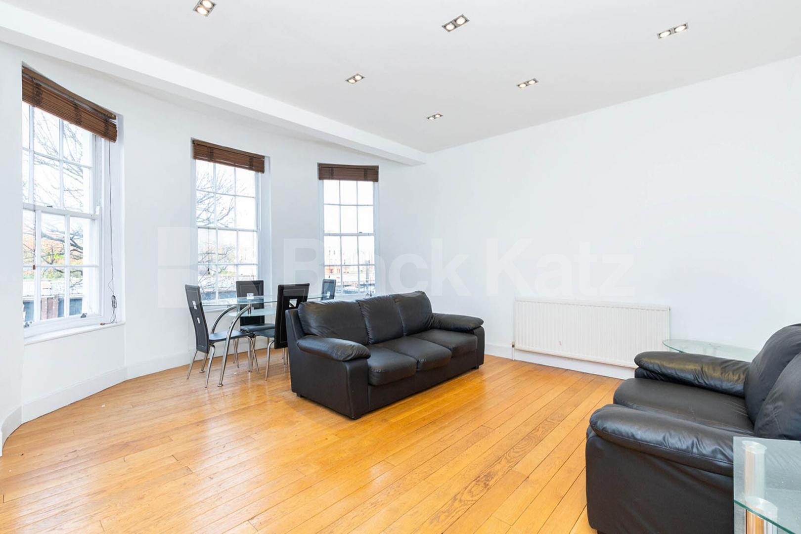 A 2 bed 2 bath property located close to an abundance of amenities Chapel Market , Angel